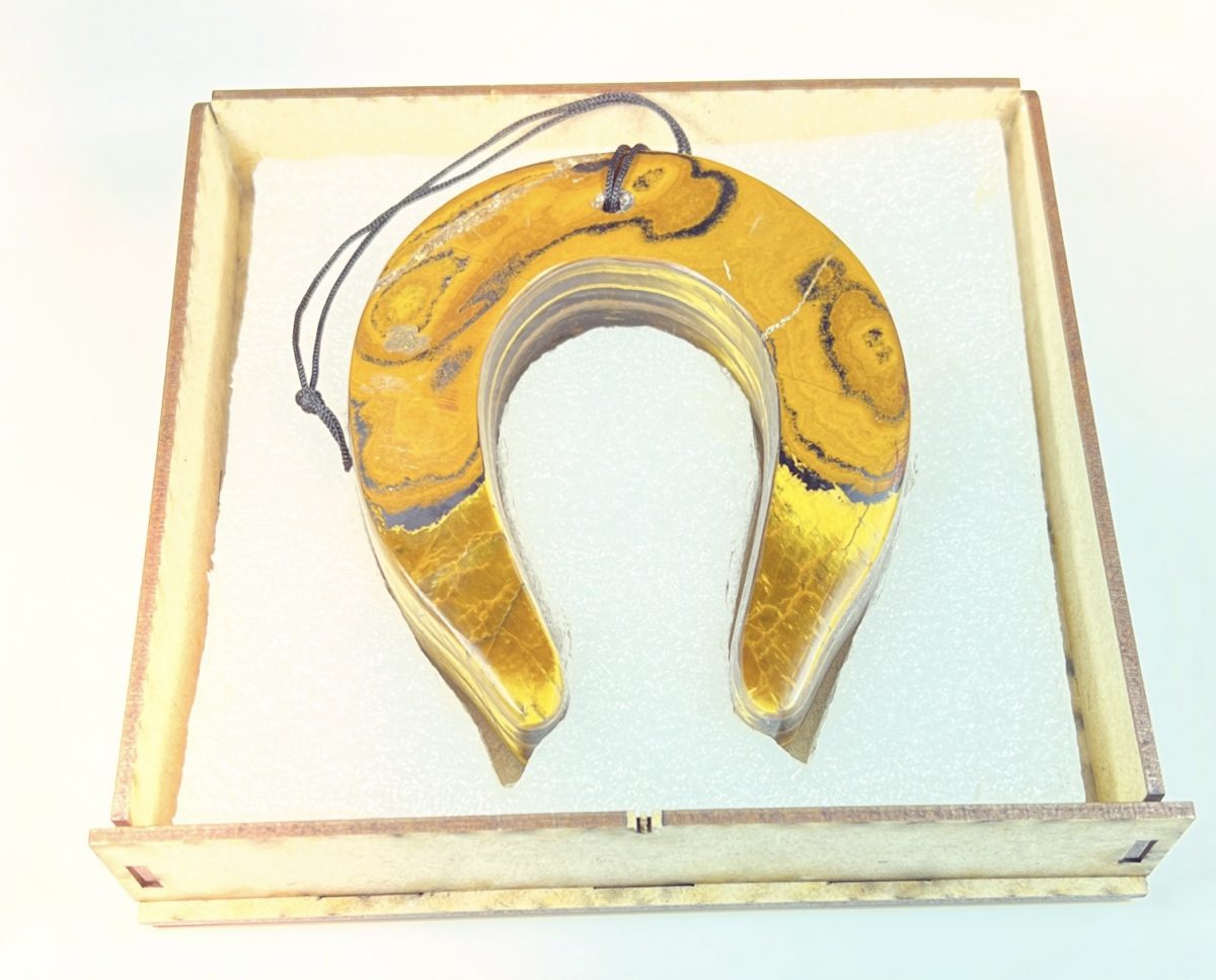 Three reasons to put a Tigers eye horseshoe in your home or office